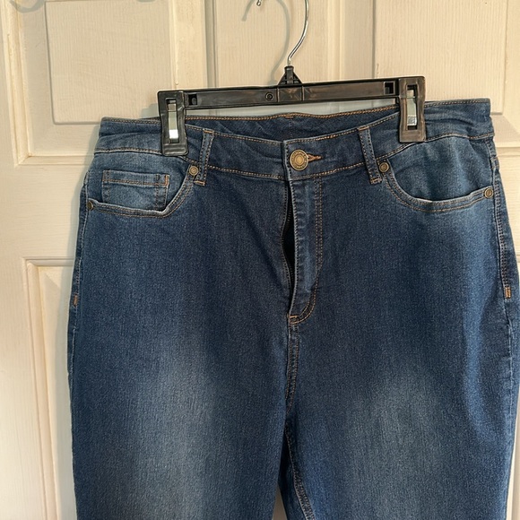 Christopher & Banks Size 12 Straight jeans - Picture 3 of 5